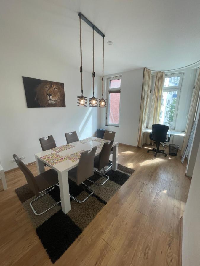 Apartment Fewo Stadtvilla An Der Allee Bremerhaven